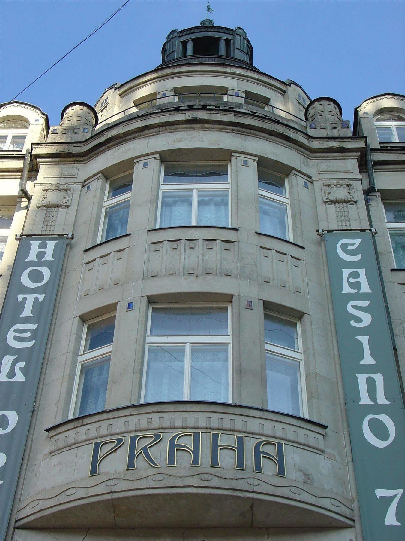 Hotel Praha ليبيريتش المظهر الخارجي الصورة